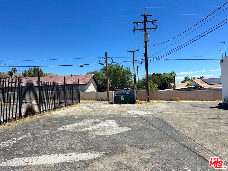 12310 Palm Dr
