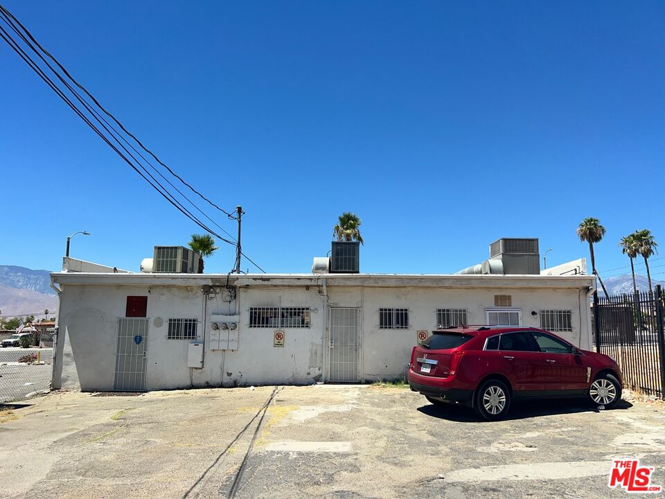 12310 Palm Dr