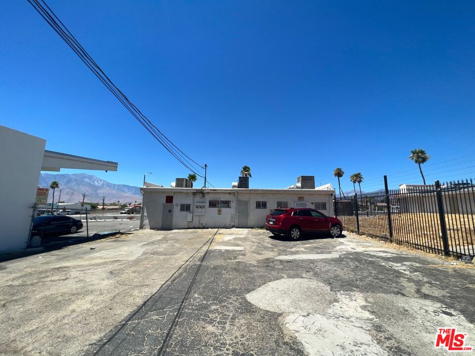 12310 Palm Dr