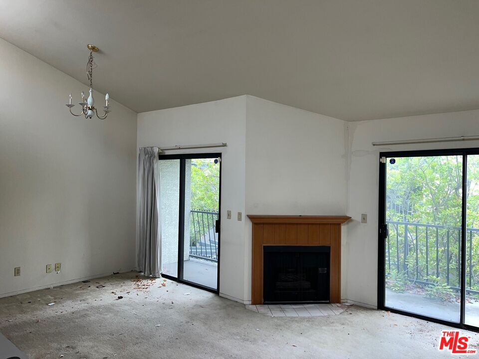 315 S Harvard Blvd Unit: 203