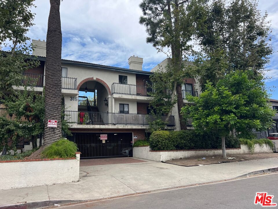 315 S Harvard Blvd Unit: 203