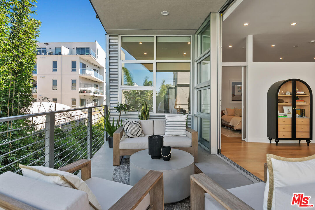 4080 Glencoe Ave Unit: 311