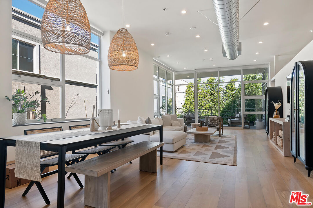 4080 Glencoe Ave Unit: 311