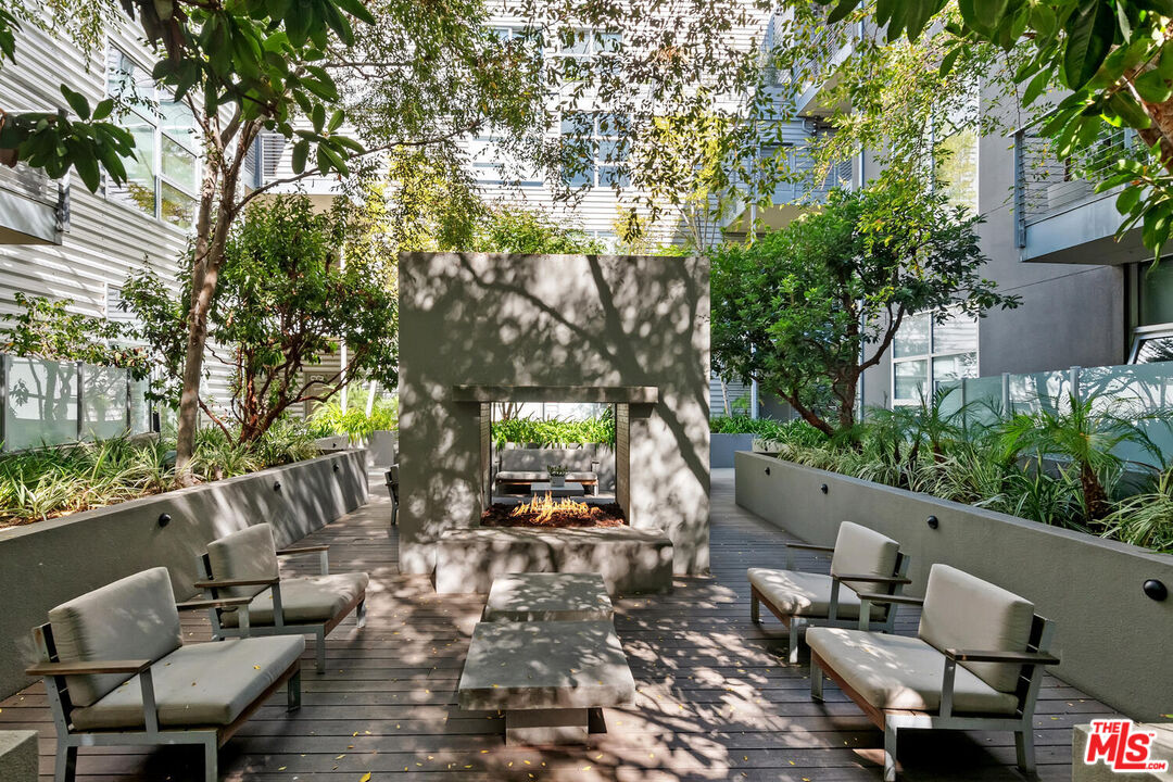 4080 Glencoe Ave Unit: 311