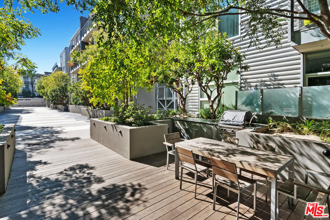 4080 Glencoe Ave Unit: 311