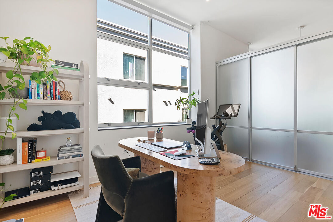 4080 Glencoe Ave Unit: 311