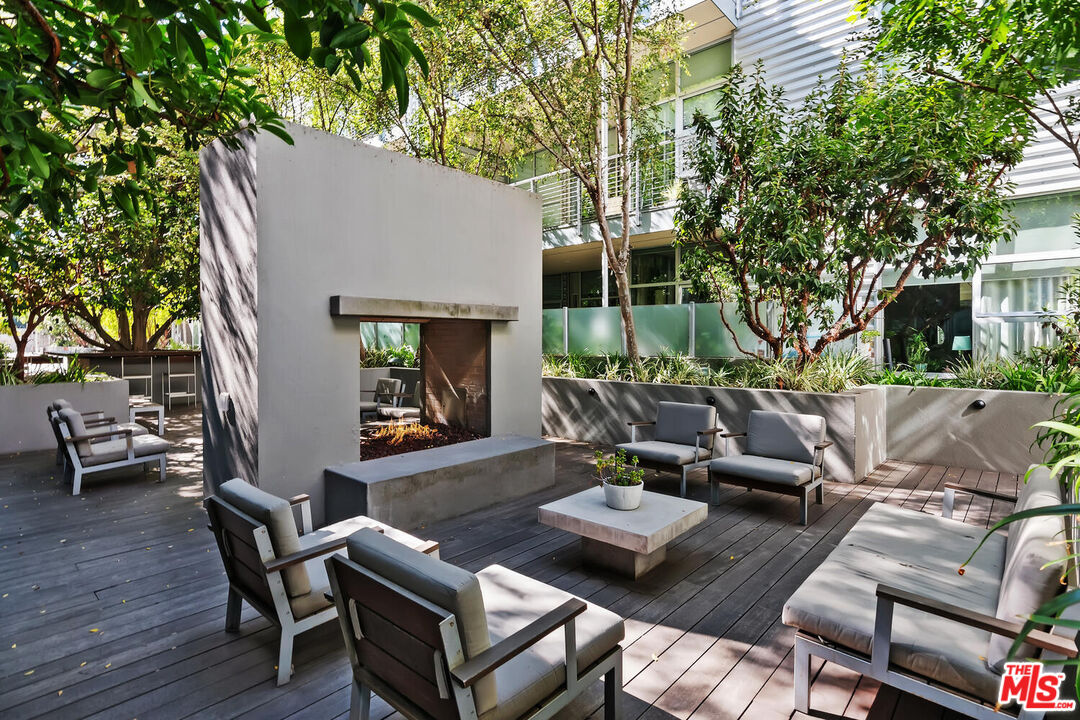 4080 Glencoe Ave Unit: 311