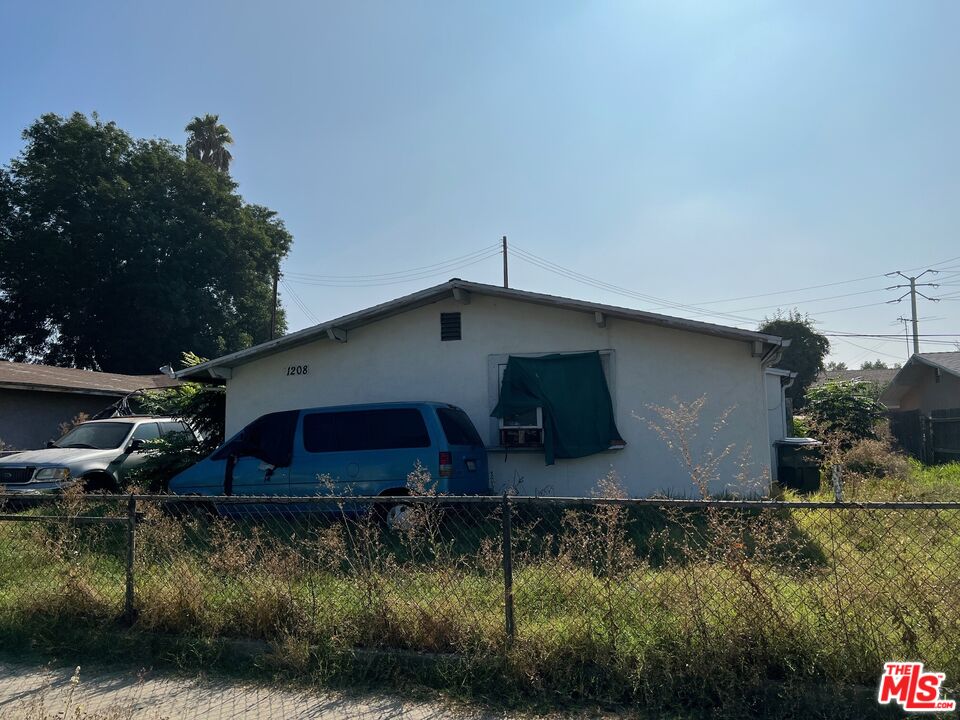 1208 Greenberry Dr