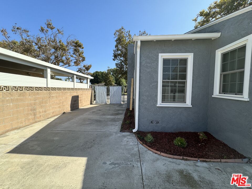 4215 Heather Rd