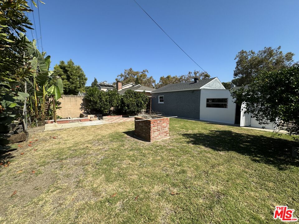 4215 Heather Rd