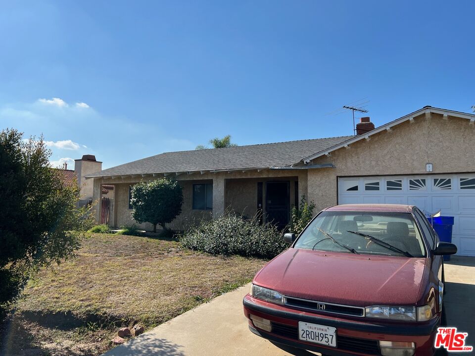 1985 Mountain Ave