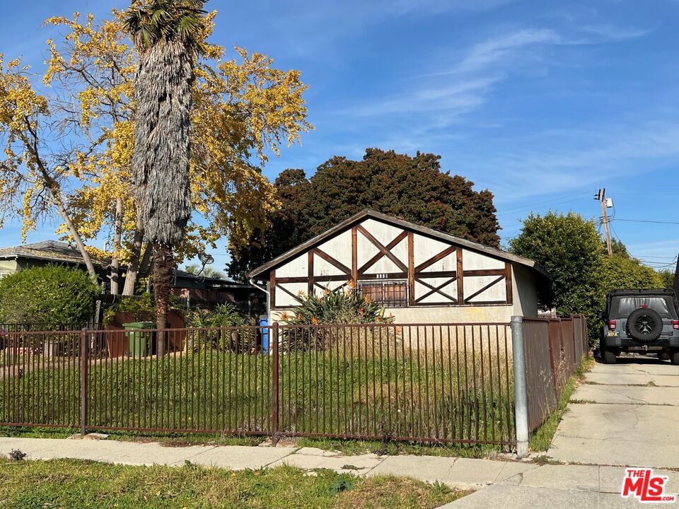 4936 Coolidge Ave