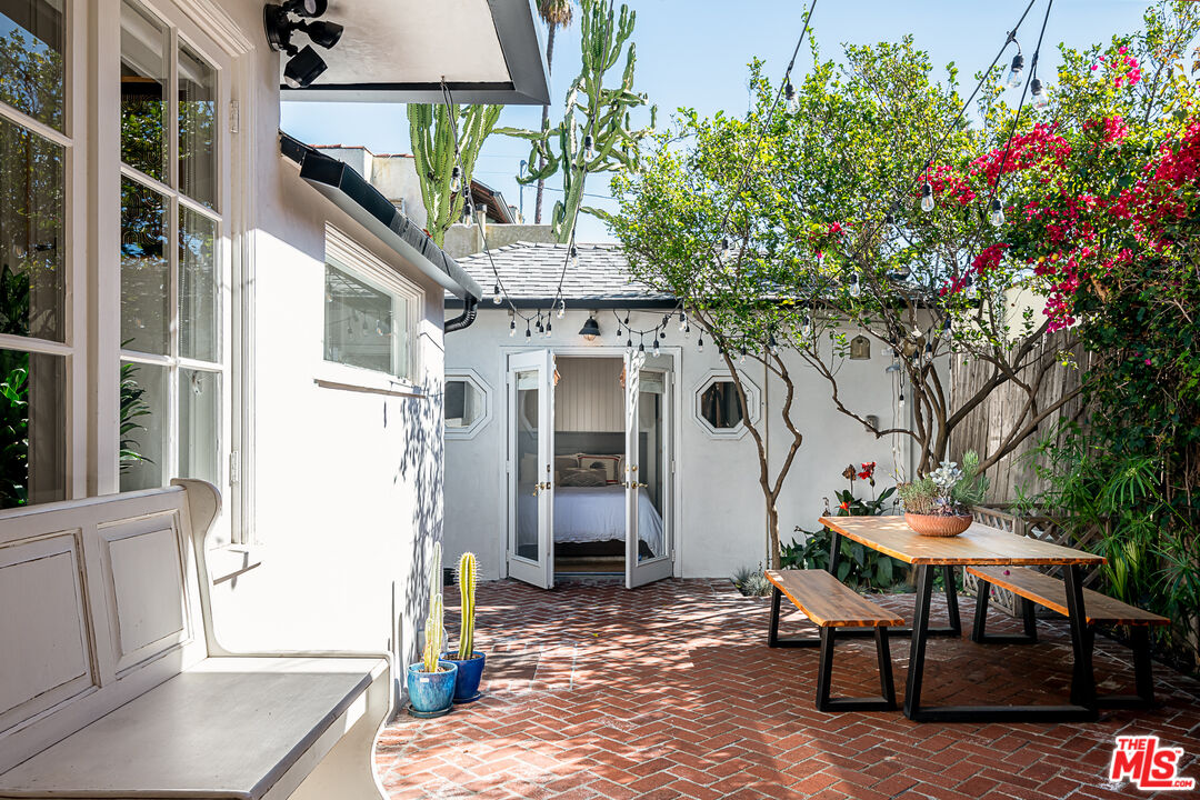 750 N Sierra Bonita Ave