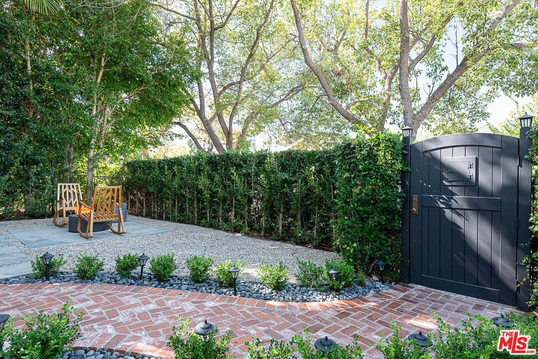 750 N Sierra Bonita Ave
