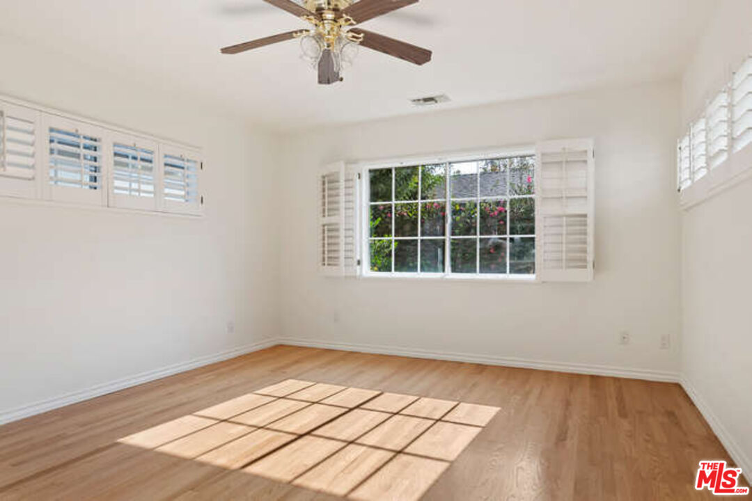 13958 Peach Grove St