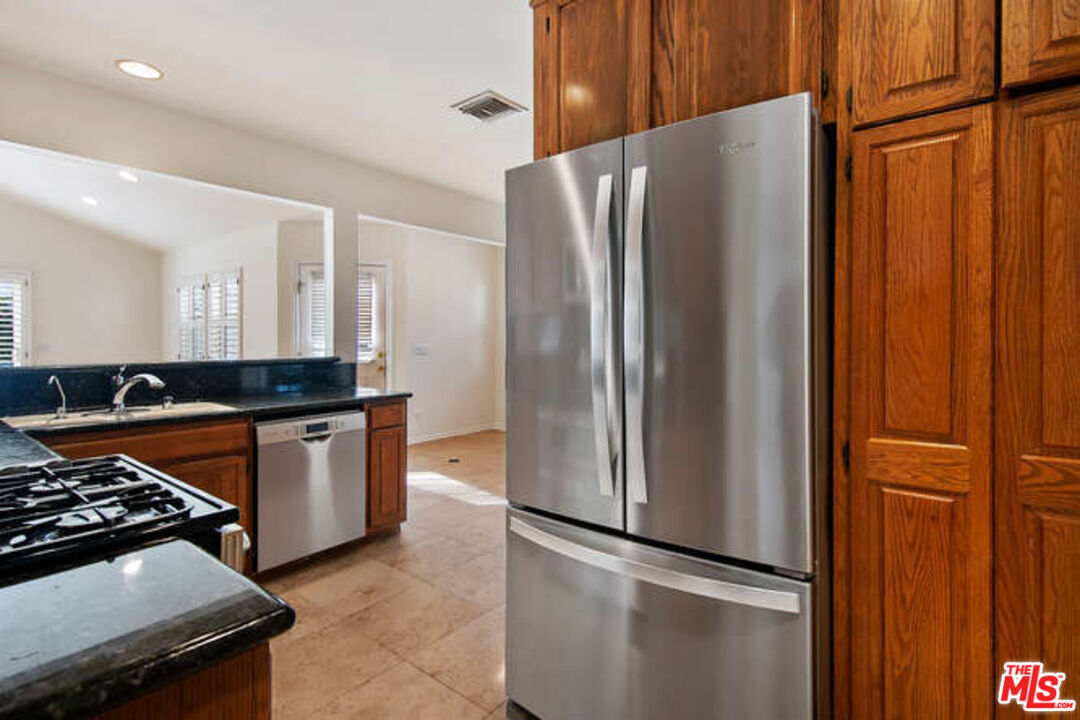 13958 Peach Grove St