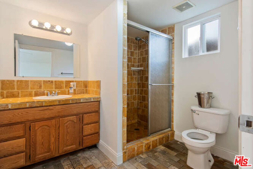 13958 Peach Grove St