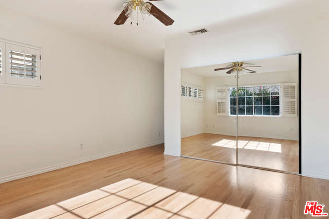 13958 Peach Grove St