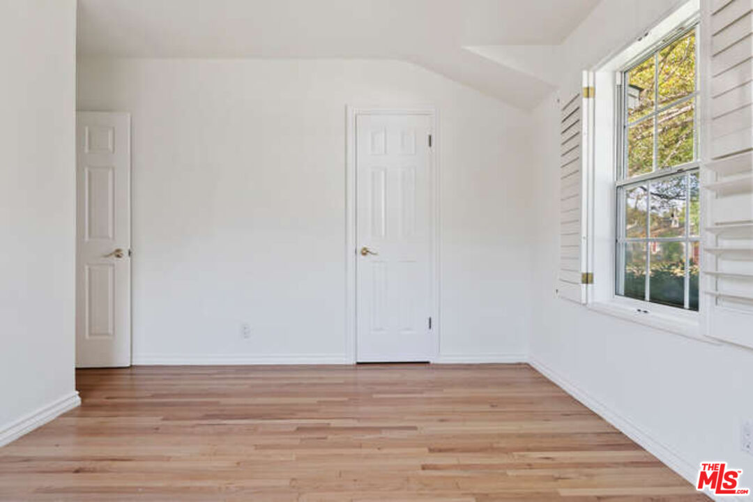 13958 Peach Grove St