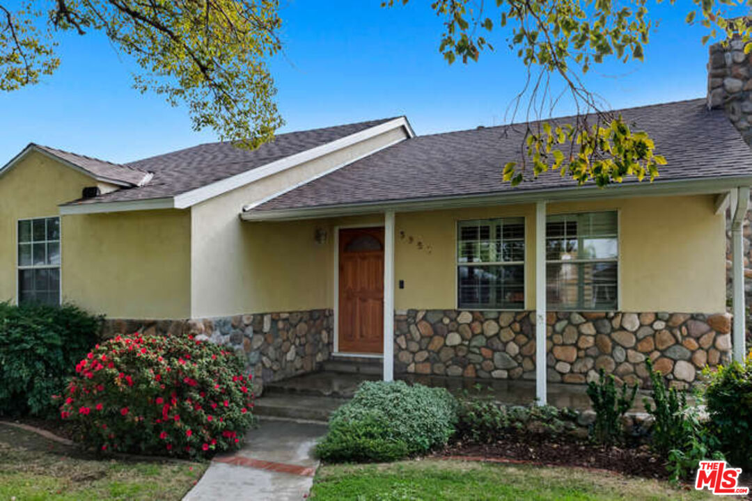 13958 Peach Grove St