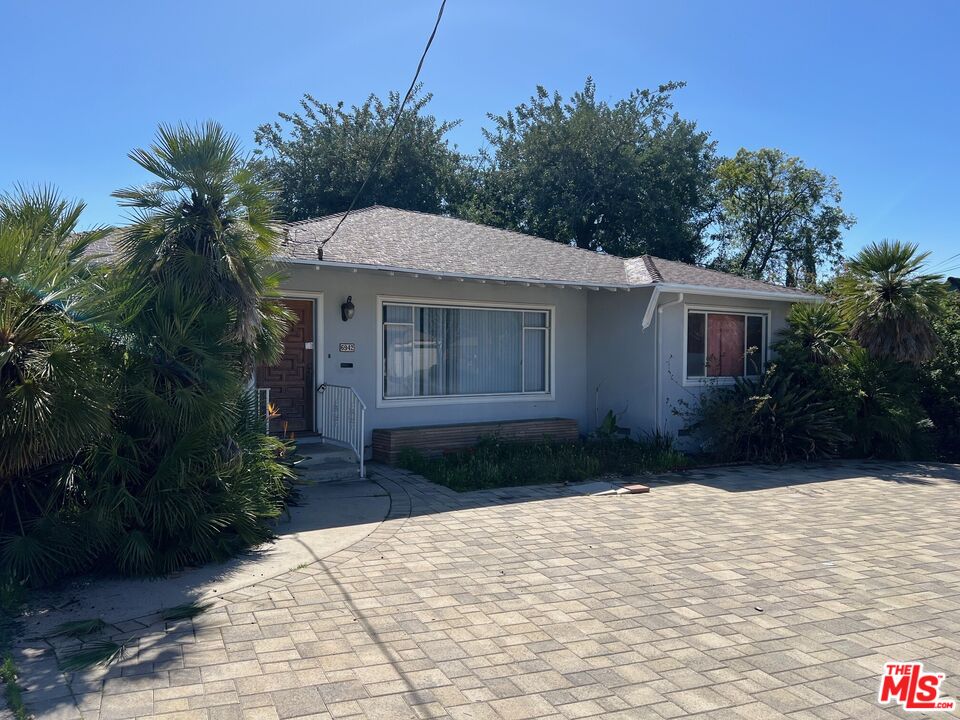6942 Day St