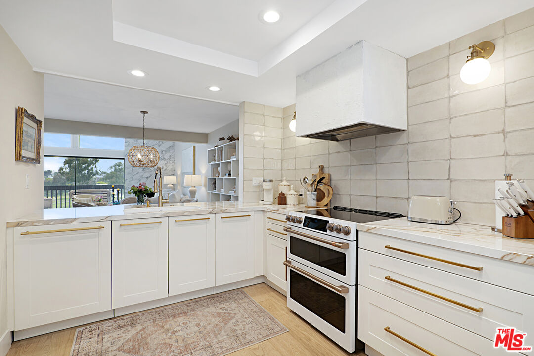 2502 Navarra Dr Unit: 224