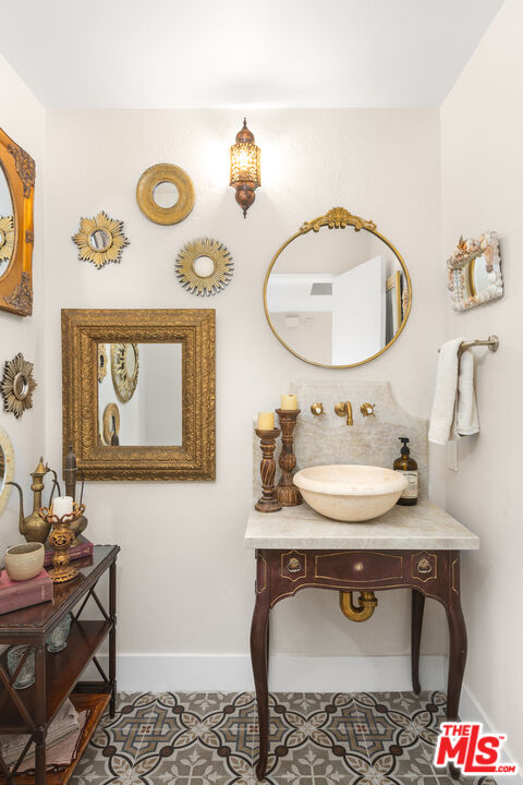 2502 Navarra Dr Unit: 224