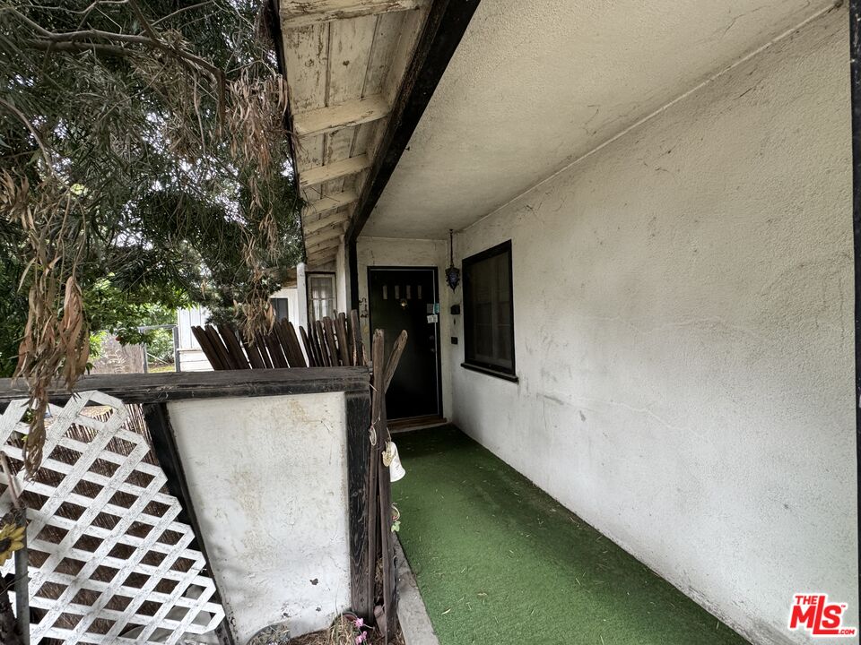 241 N San Marino Ave