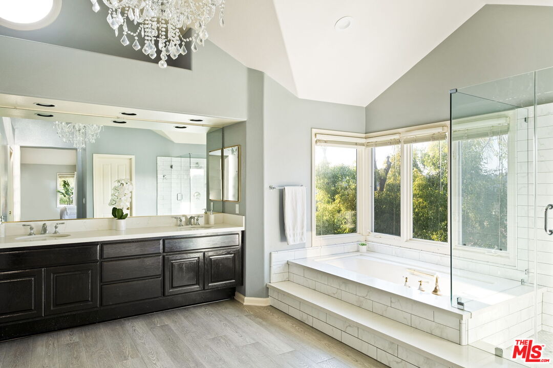 3728 Camino Codorniz