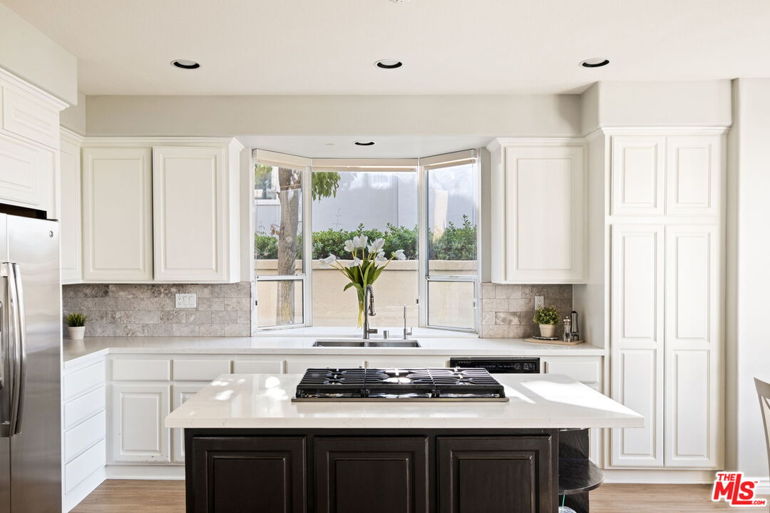 3728 Camino Codorniz