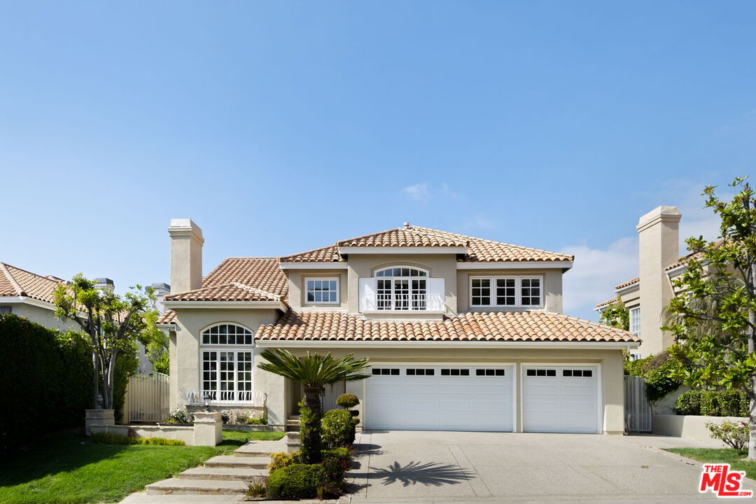 3728 Camino Codorniz