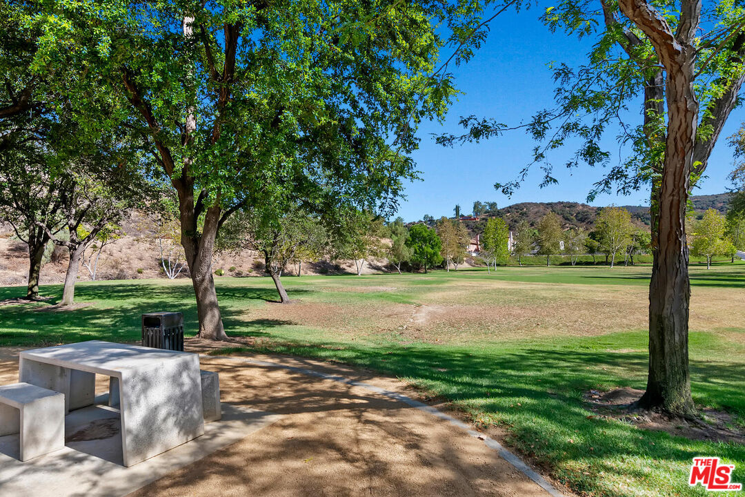 3728 Camino Codorniz