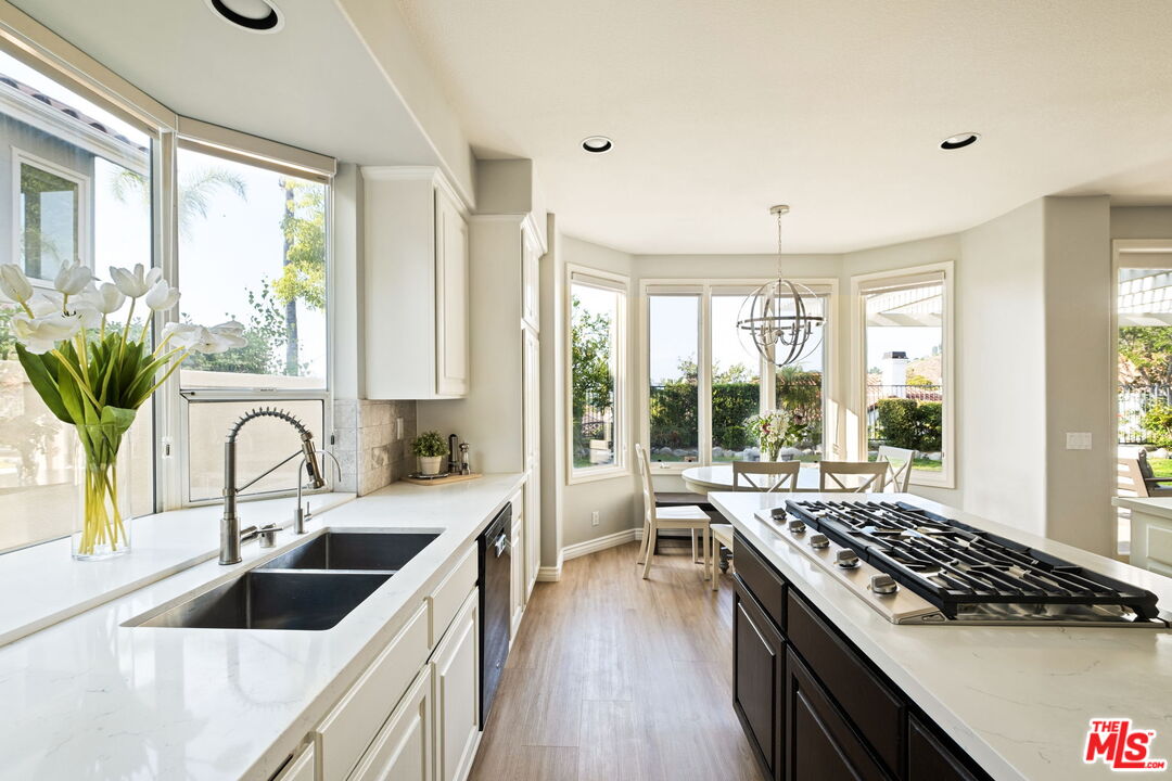 3728 Camino Codorniz