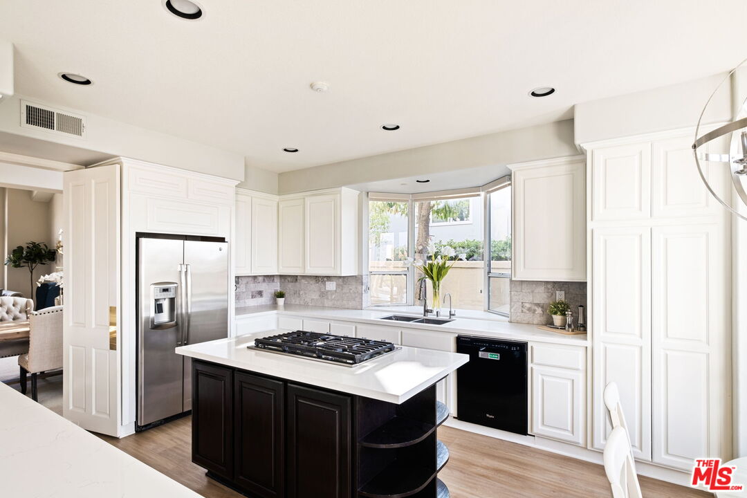 3728 Camino Codorniz