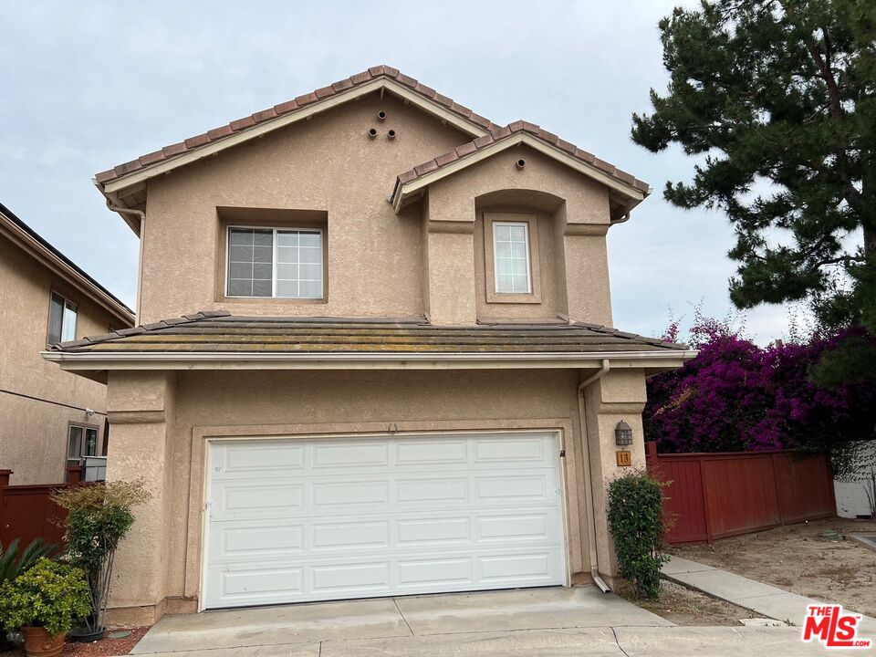 20840 Community St Unit: 13