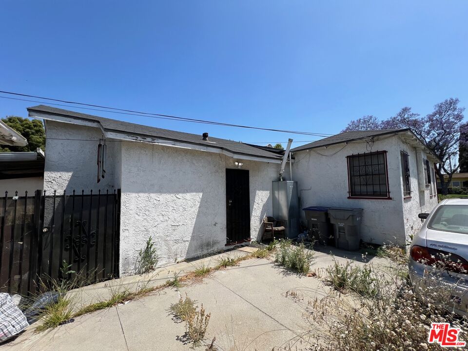 4109 Josephine St