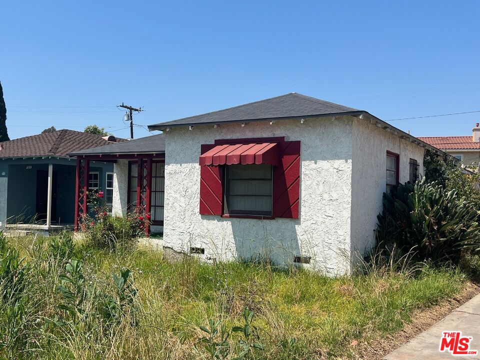4109 Josephine St