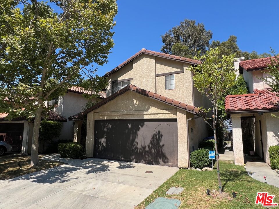 11125 Carleen Ct