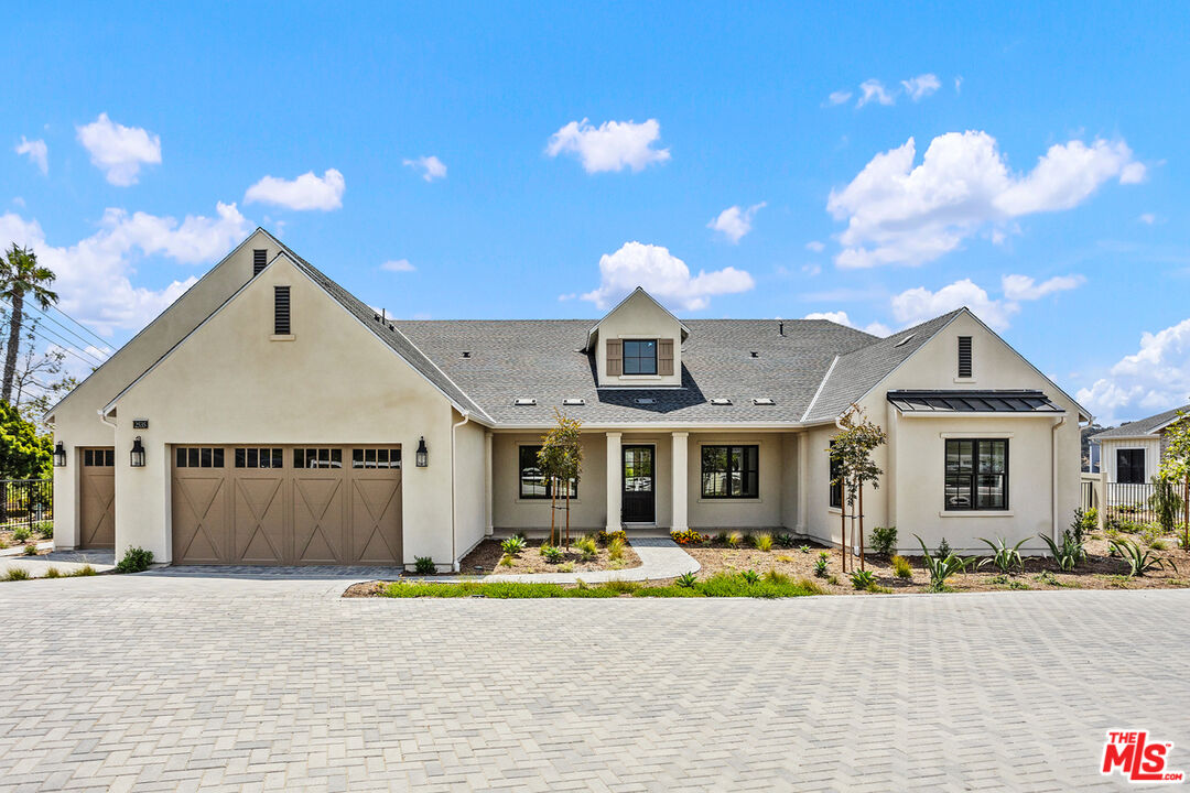 2535 Ivy Rd