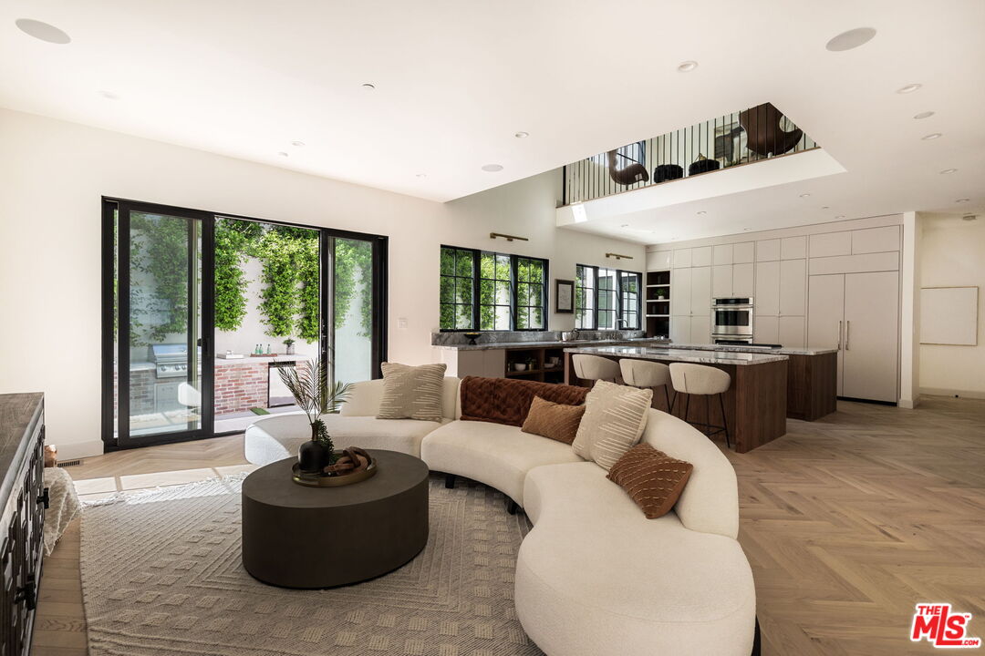 4624 Balboa Ave