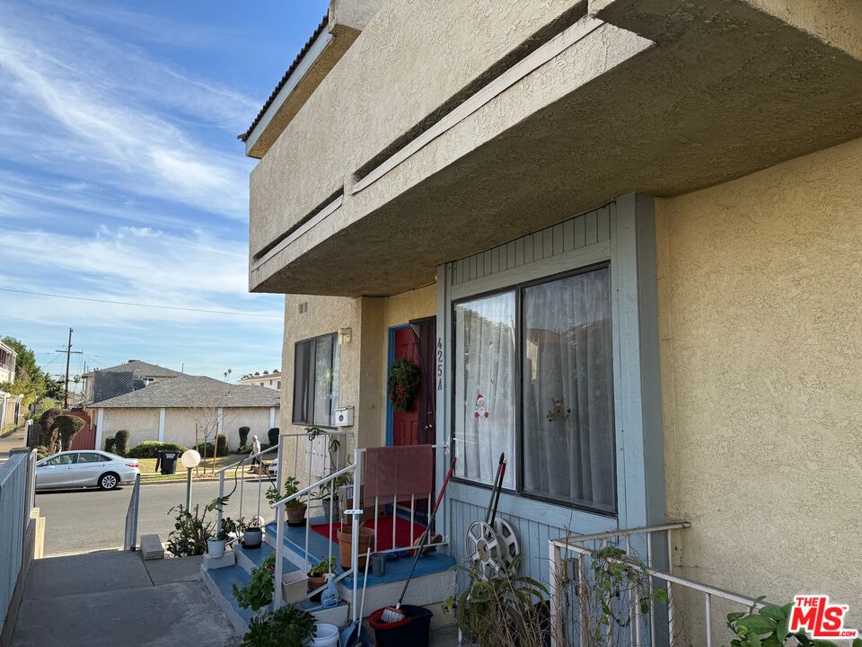 425 N Moore Ave Unit: A