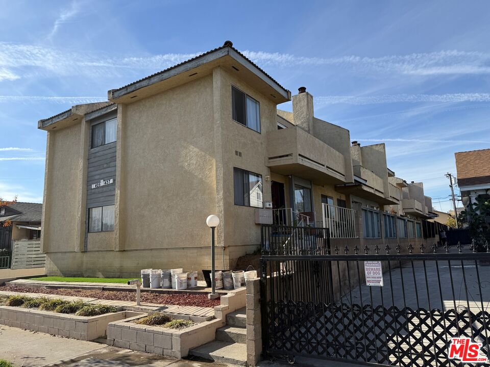 425 N Moore Ave Unit: A