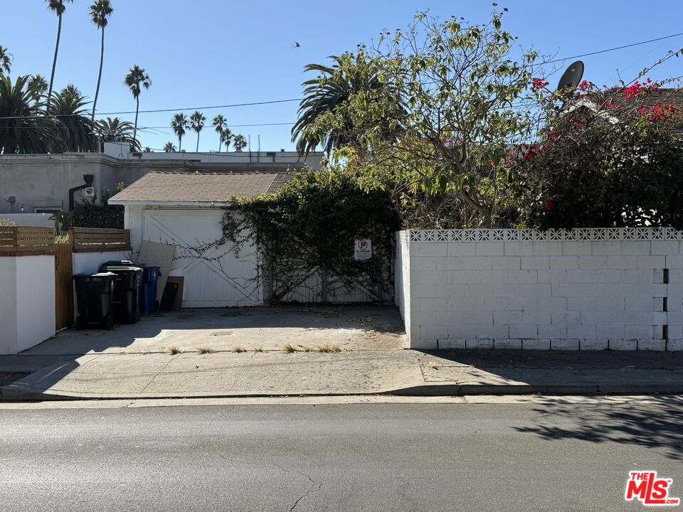 1411 Linden Ave