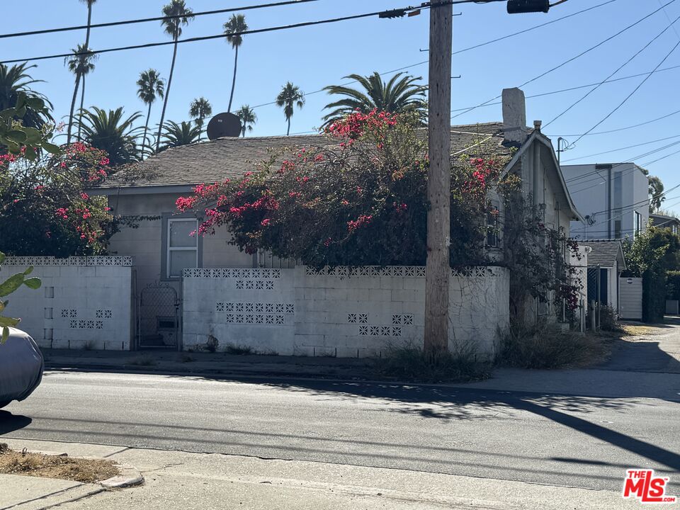 1411 Linden Ave
