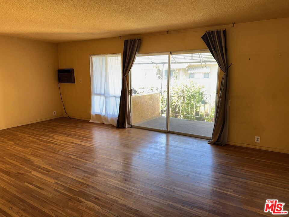 1901 Peyton Ave Unit: R