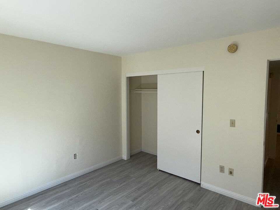 22239 Erwin St