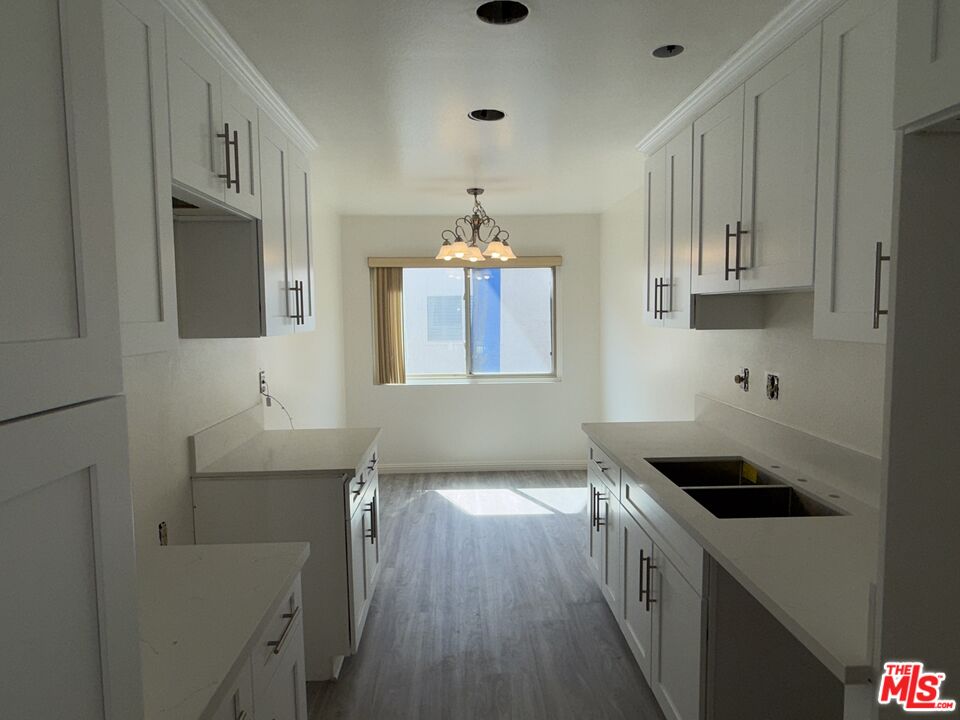 22239 Erwin St