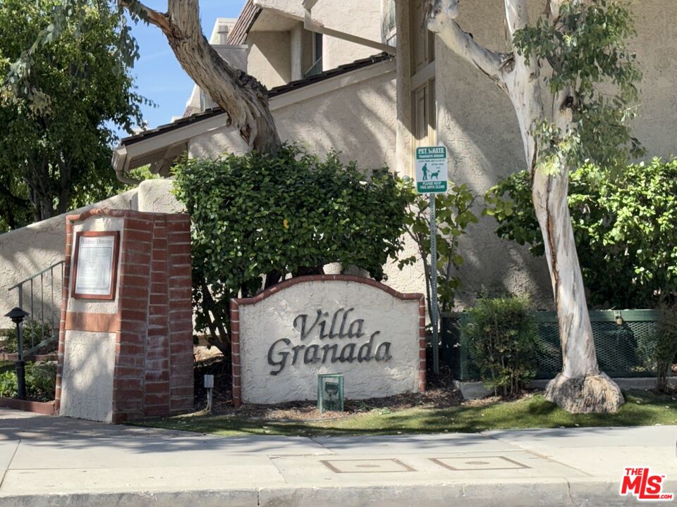 22239 Erwin St