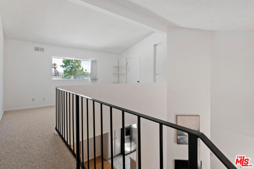7005 Jordan Ave Unit: 215