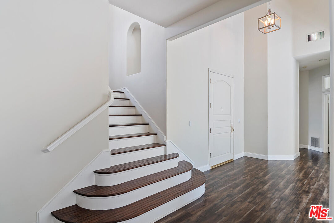 3467 Malaga Ct
